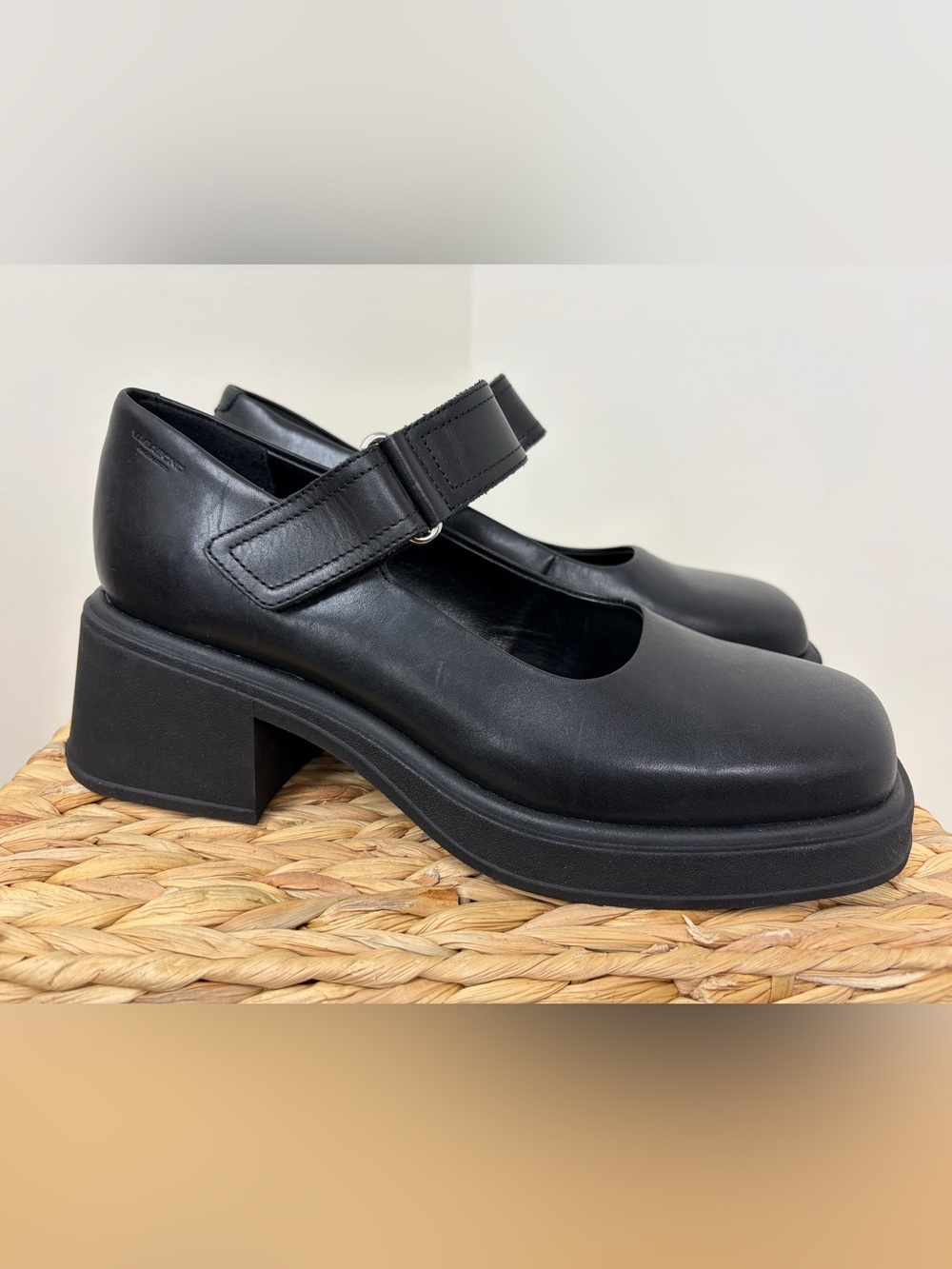 Vagabond Black Mary Jane Chunky Heel Strap Shoes